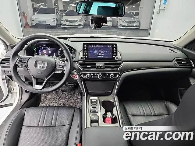 Honda Accord 2018 — фото 7