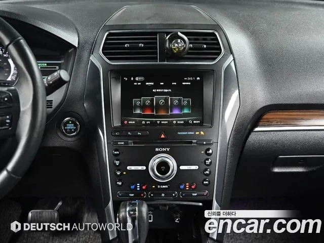 Ford Explorer 2018 — фото 14
