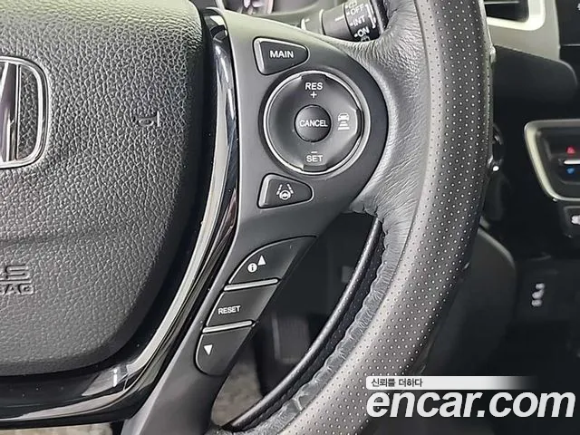 Honda Pilot 2017 — фото 17