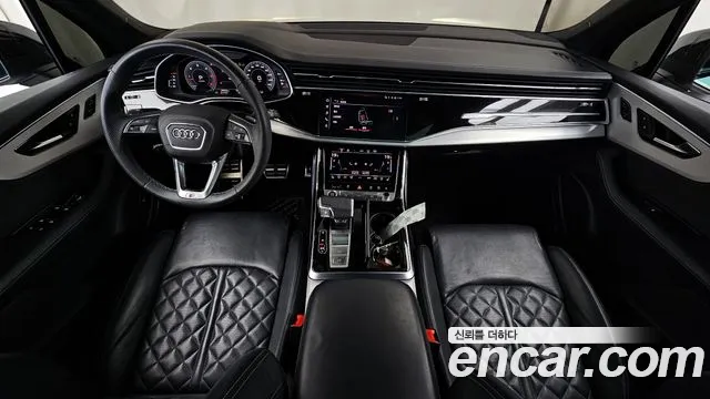 Audi Q7 2023 — фото 10