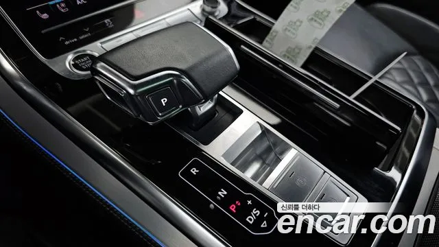 Audi Q7 2023 — фото 12