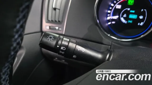 Hyundai Sonata 2014 — фото 18