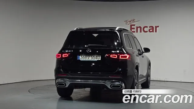 Mercedes-Benz GLB-Class 2023 — фото 3