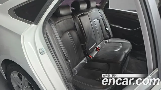 Hyundai Sonata 2019 — фото 18