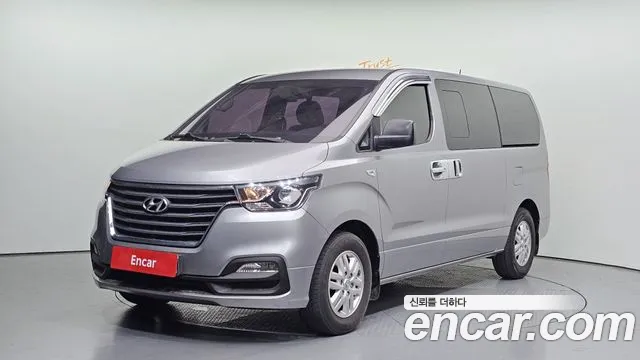 Hyundai Starex 2020 — фото 1