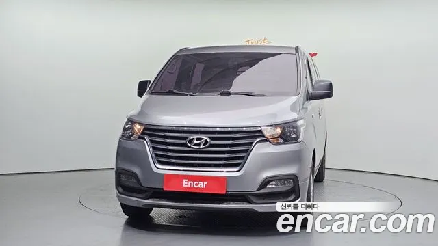 Hyundai Starex 2020 — фото 3