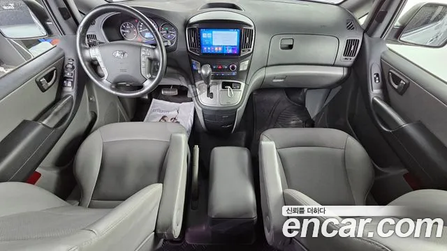 Hyundai Starex 2020 — фото 7