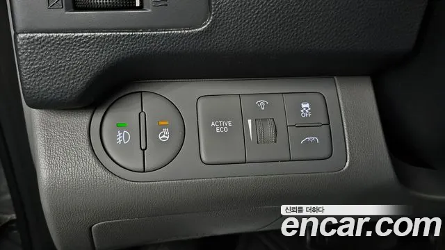 Hyundai Starex 2020 — фото 13