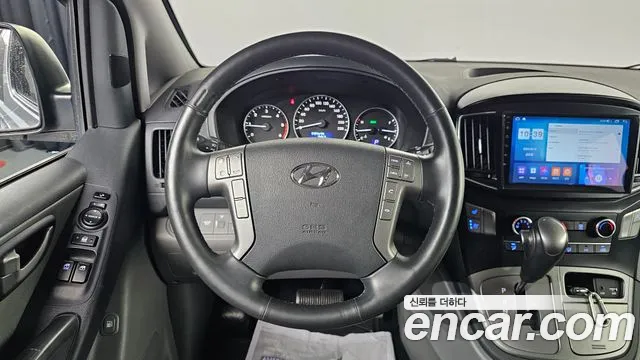Hyundai Starex 2020 — фото 14