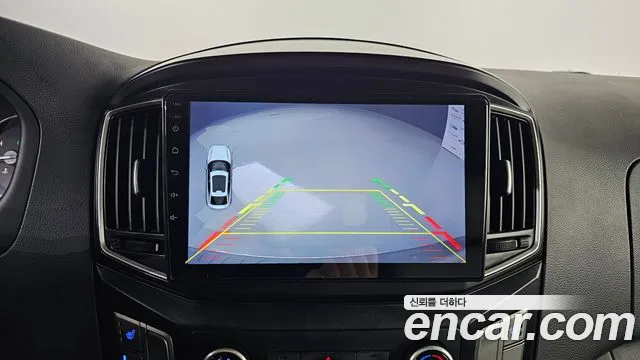 Hyundai Starex 2020 — фото 17