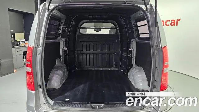 Hyundai Starex 2020 — фото 20