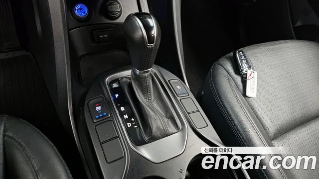 Hyundai Santafe 2015 — фото 12
