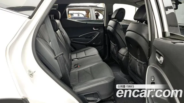 Hyundai Santafe 2015 — фото 18
