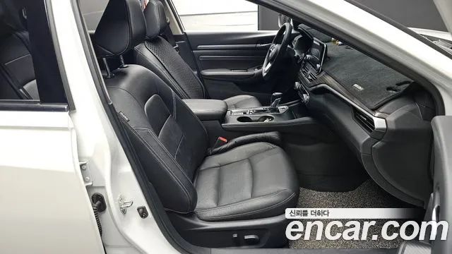 Nissan Altima 2019 — фото 13