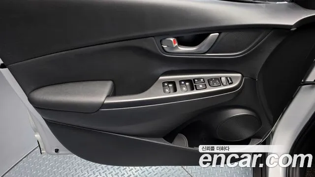Hyundai Kona 2020 — фото 14