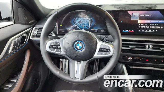 BMW i4 2024 — фото 13