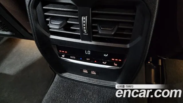 BMW i4 2024 — фото 17