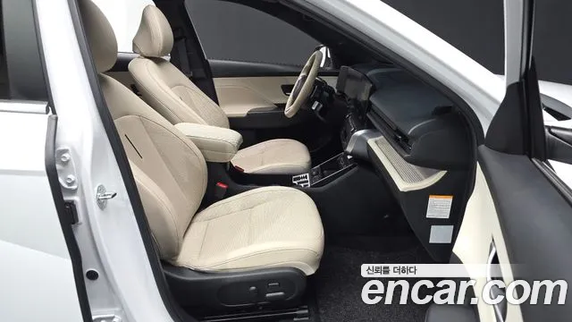 Hyundai Kona 2023 — фото 10