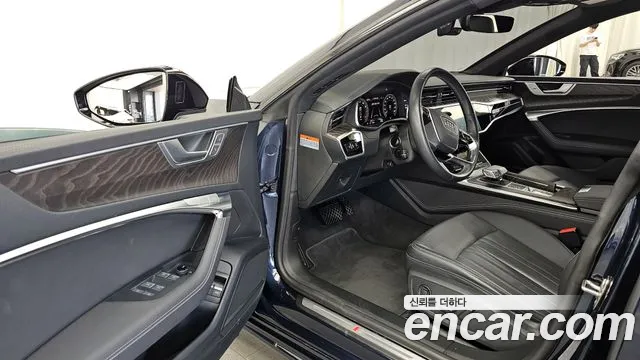 Audi A7 2023 — фото 13