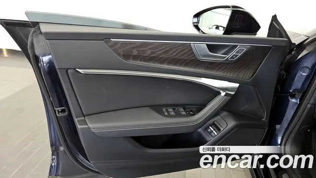 Audi A7 2023 — фото 14