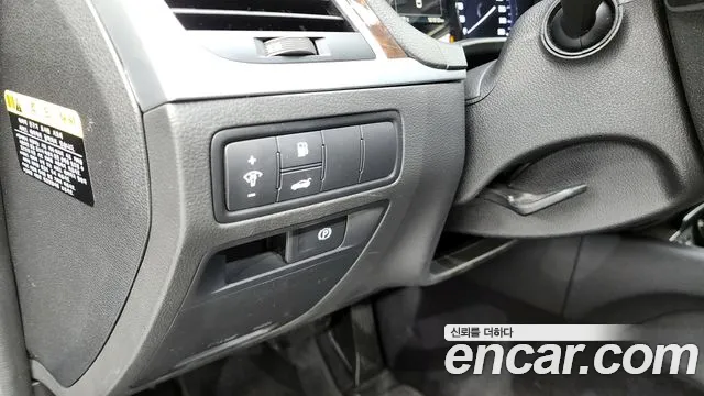 Hyundai Genesis 2016 — фото 16