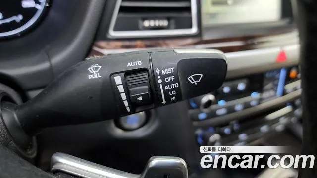 Hyundai Genesis 2016 — фото 18
