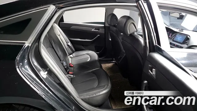 Hyundai Sonata 2015 — фото 17
