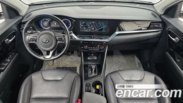 Kia Niro 2021 — фото 10