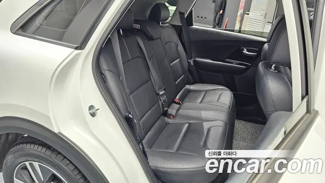 Kia Niro 2021 — фото 17