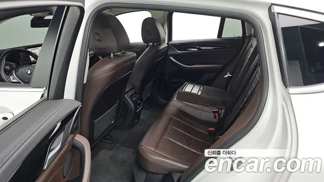 BMW X4 2022 — фото 16