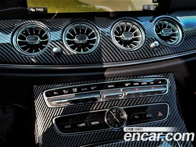 Mercedes-Benz E-Class 2019 — фото 14