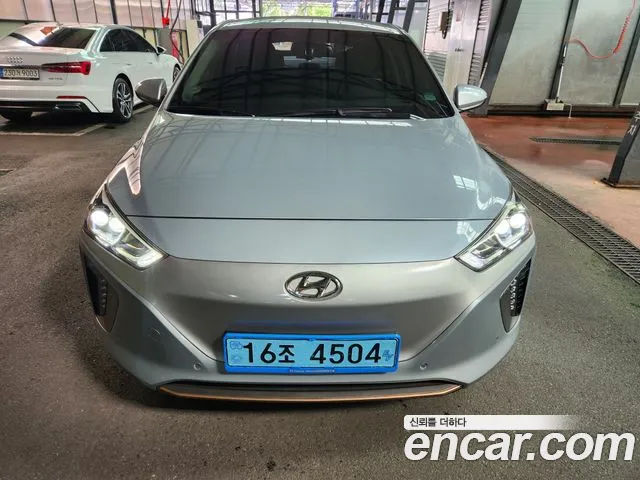 Hyundai Ioniq 2017 — фото 1