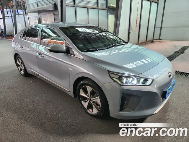 Hyundai Ioniq 2017 — фото 2