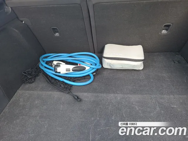 Hyundai Ioniq 2017 — фото 19