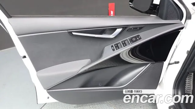 Kia Niro 2023 — фото 14