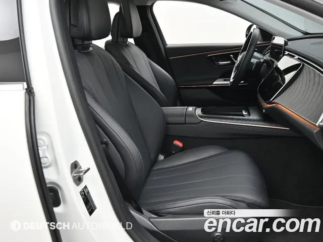 Mercedes-Benz E-Class 2024 — фото 10
