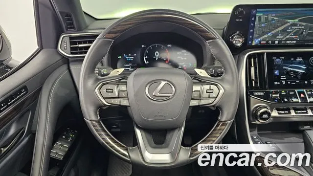 Lexus LX 2025 — фото 13