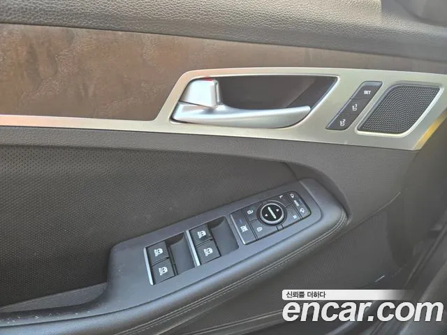 Hyundai Genesis 2016 — фото 13
