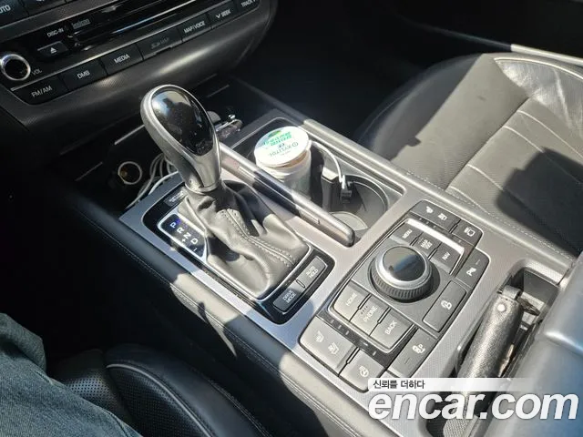 Hyundai Genesis 2016 — фото 17