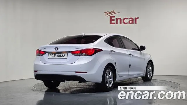 Hyundai AVANTE 2015 — фото 2