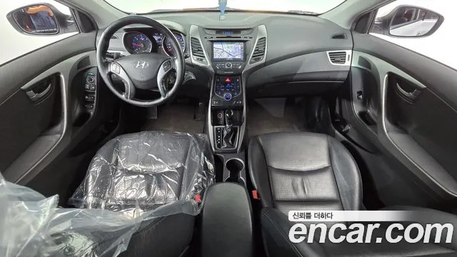 Hyundai AVANTE 2015 — фото 7