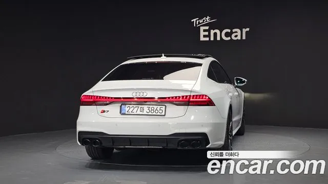 Audi A7 2022 — фото 4