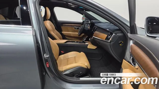 Volvo S90 2018 — фото 11