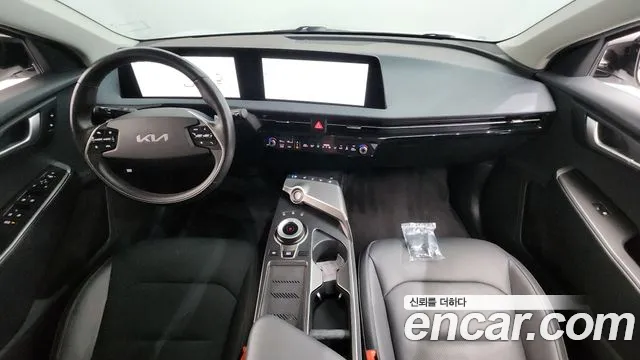 Kia EV6 2022 — фото 10