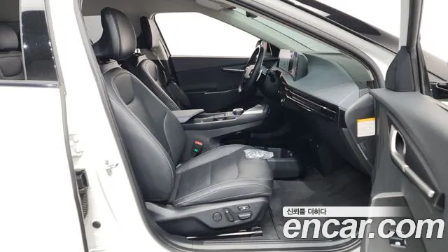 Kia EV6 2022 — фото 16