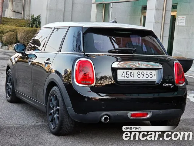 Mini Cooper 2015 — фото 6