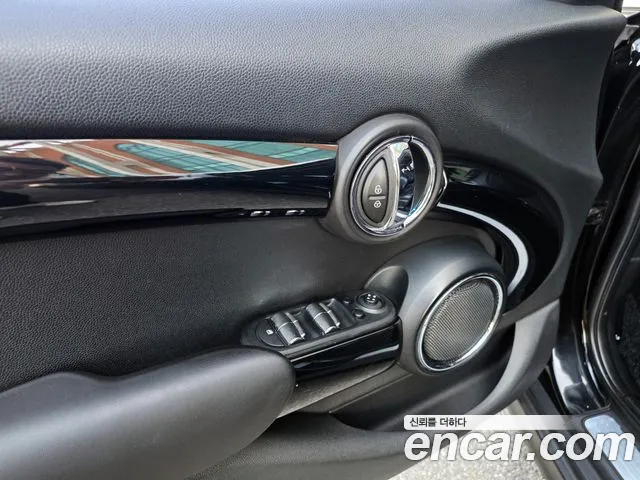 Mini Cooper 2015 — фото 15