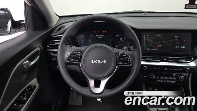 Kia Niro 2022 — фото 19
