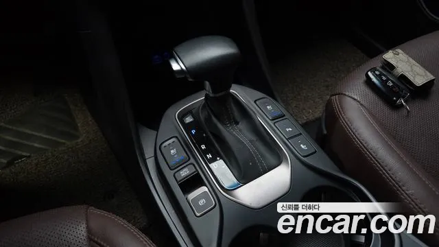 Hyundai Maxcruz 2017 — фото 12