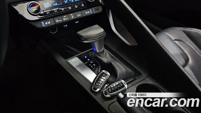 Hyundai AVANTE 2023 — фото 11